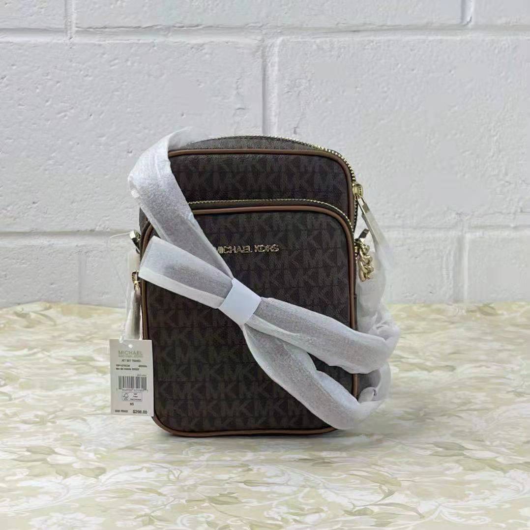 MICHAEL KORS 35F1GTVC2B JET SET TRAVEL MEDIUM CROSSBODY BAG MK BROWN MICHAEL KORS 35F1GTVC2B JET SET TRAVEL MEDIUM CROSSBODY BAG MK BROWN